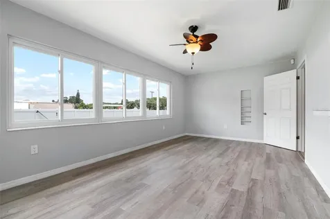 2604 27th Avenue Drive W Bradenton FL 34205