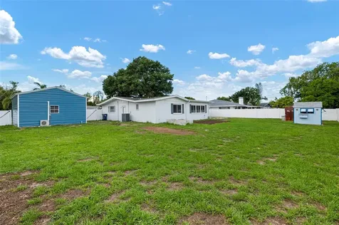 2604 27th Avenue Drive W Bradenton FL 34205
