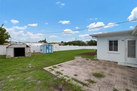 2604 27th Avenue Drive W Bradenton FL 34205