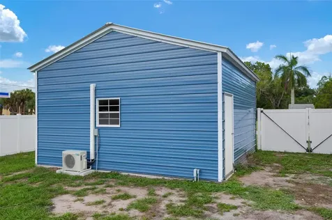 2604 27th Avenue Drive W Bradenton FL 34205