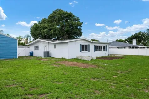 2604 27th Avenue Drive W Bradenton FL 34205