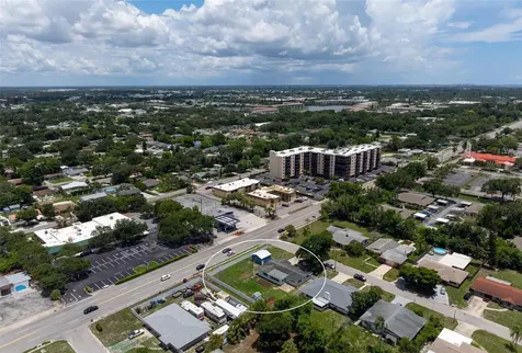 2604 27th Avenue Drive W Bradenton FL 34205