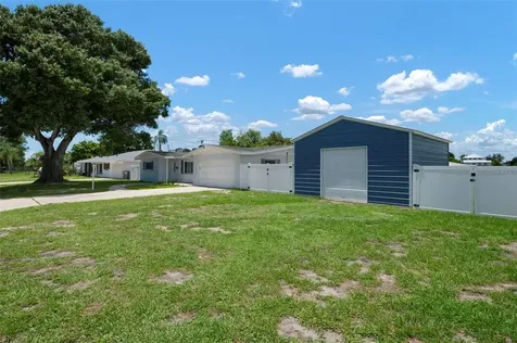 2604 27th Avenue Drive W Bradenton FL 34205
