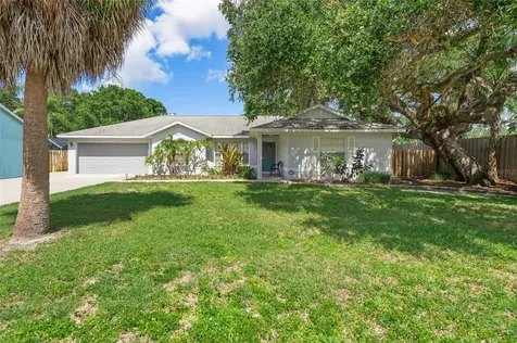 3095 Woodpine Circle Sarasota FL 34231