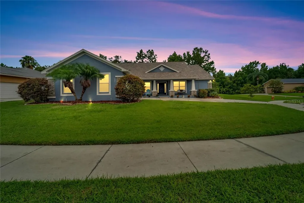 2821 Blackwater Creek Drive Lakeland FL 33810