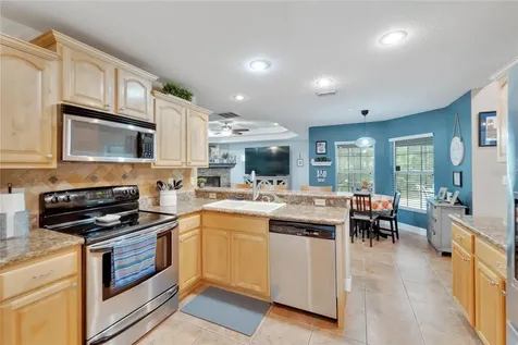 2821 Blackwater Creek Drive Lakeland FL 33810