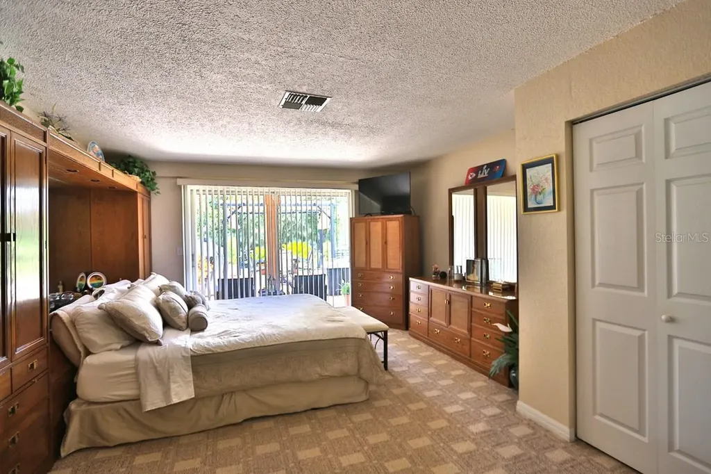 4888 SW 7th Avenue Road Ocala FL 34471