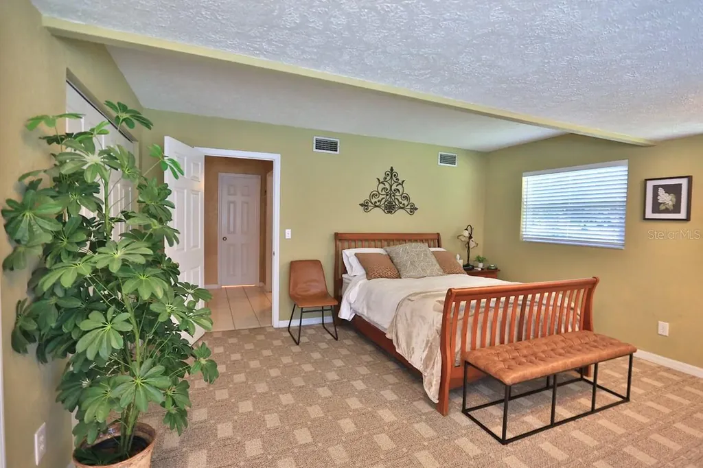 4888 SW 7th Avenue Road Ocala FL 34471