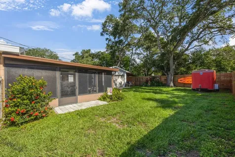10133 52nd Avenue N St Petersburg FL 33708