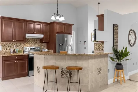349 Chelmsford Court Kissimmee FL 34758