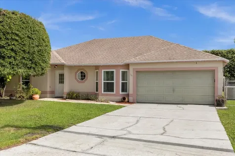 349 Chelmsford Court Kissimmee FL 34758