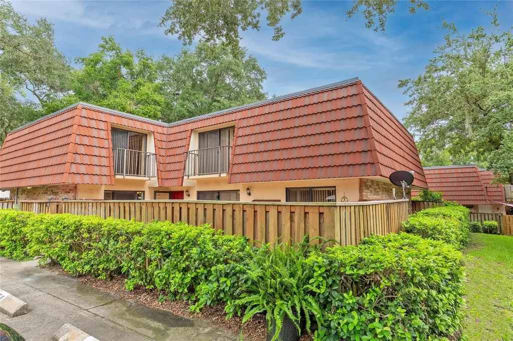 707 1st Court Palm Harbor FL 34684