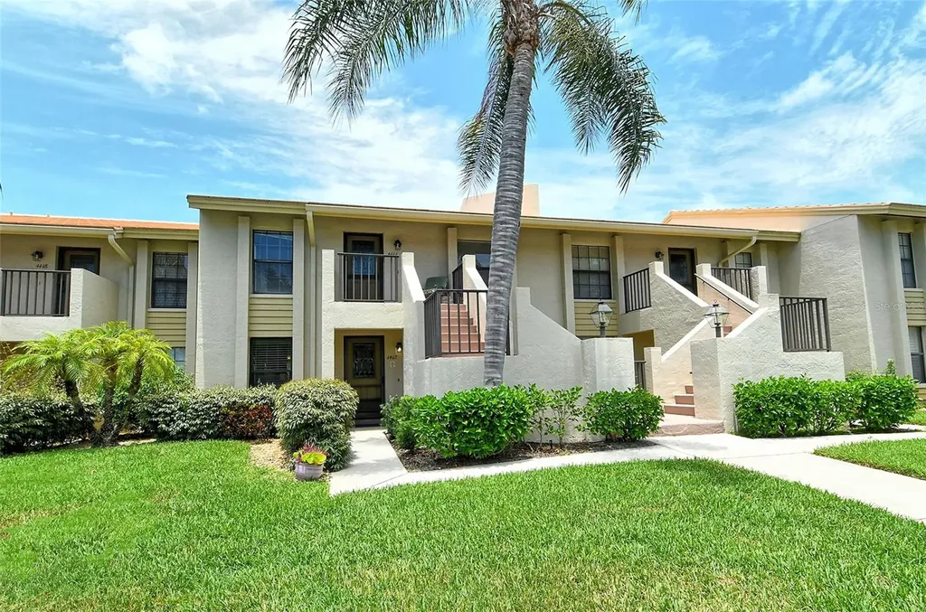4442 Weybridge Sarasota FL 34235