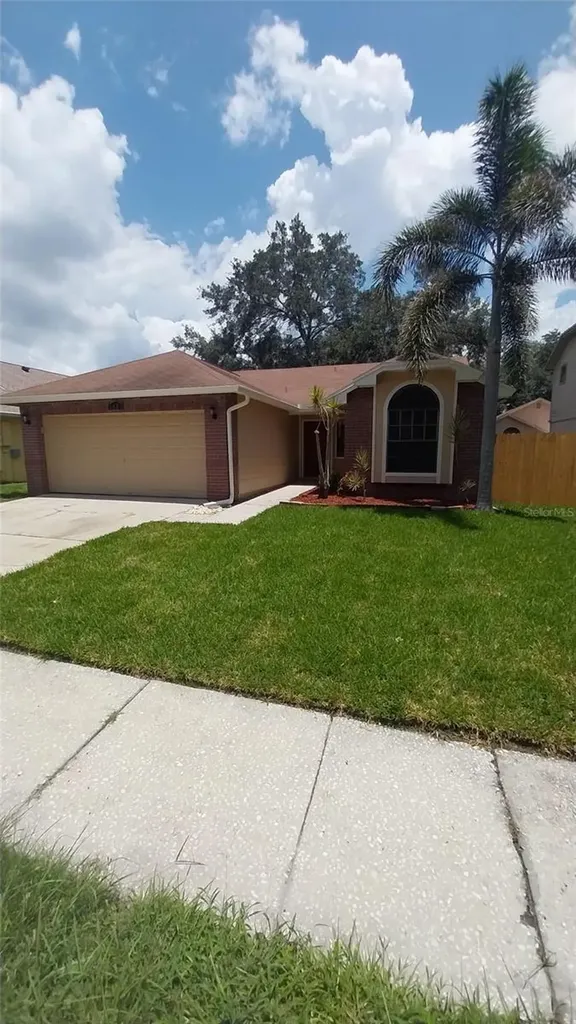 5487 Friarsway Drive Tampa FL 33624