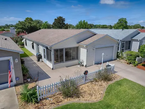 2728 Moncayo Avenue The Villages FL 32162