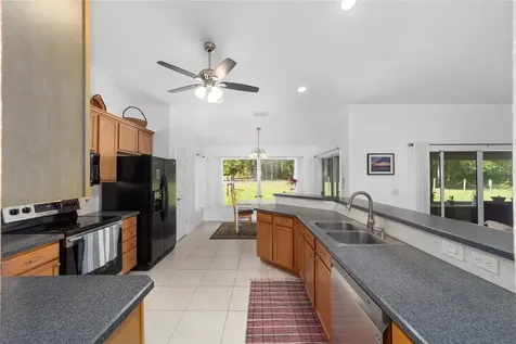 7530 NE 138th Lane Newberry FL 32669