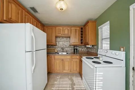 3766 56th Avenue N St Petersburg FL 33714