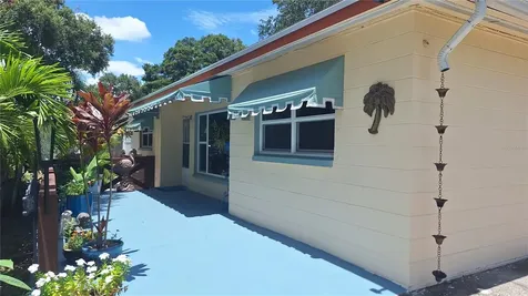 9115 93rd Street Seminole FL 33777