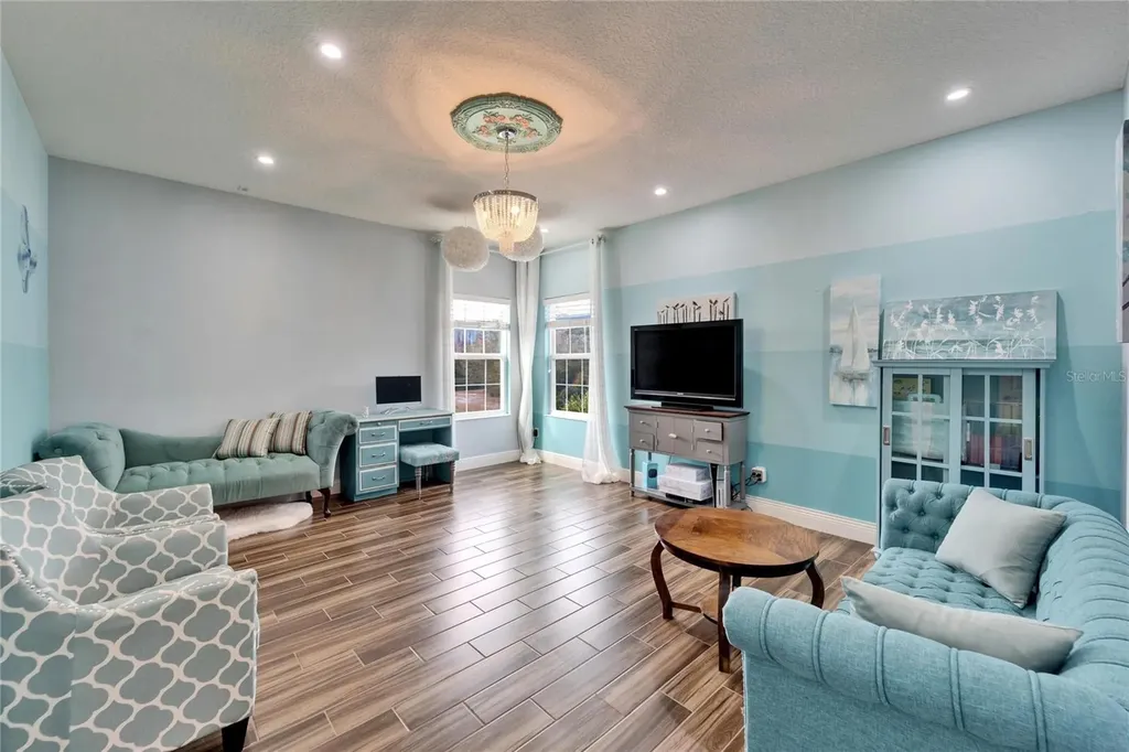 19300 Lonesome Pine Drive Land O Lakes FL 34638