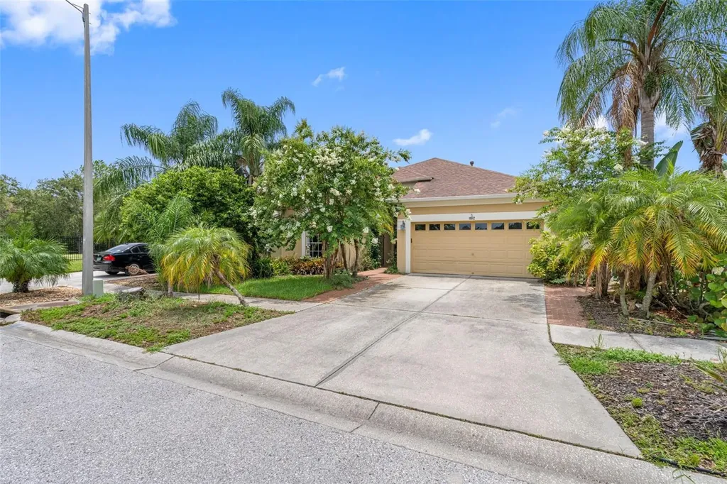 1812 Open Field Loop Brandon FL 33510