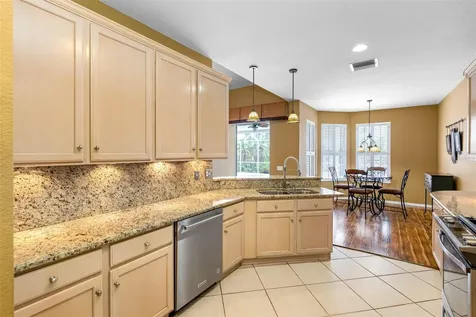 1812 Open Field Loop Brandon FL 33510