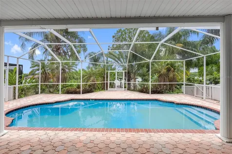 1812 Open Field Loop Brandon FL 33510