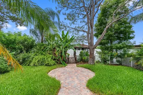 1812 Open Field Loop Brandon FL 33510