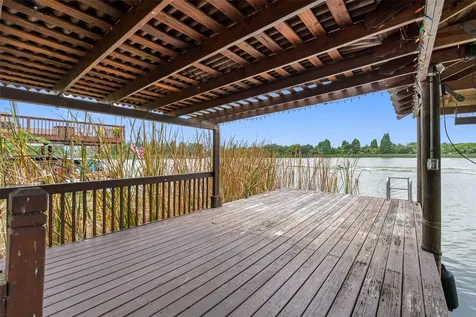 1812 Open Field Loop Brandon FL 33510