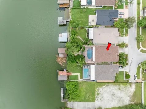 1812 Open Field Loop Brandon FL 33510
