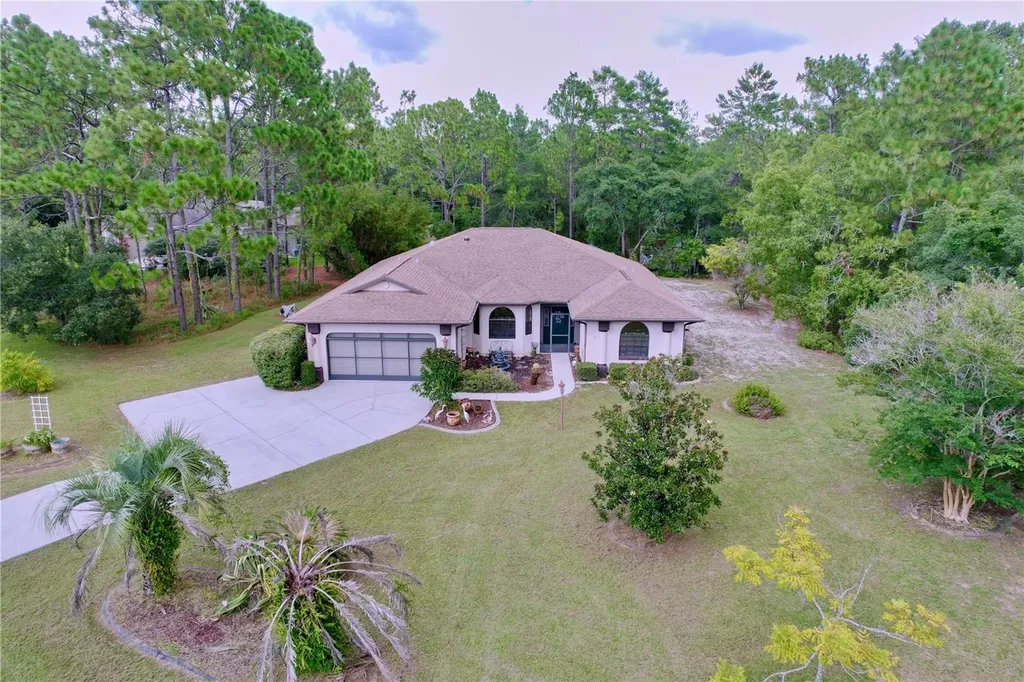 5785 N Hazelwood Drive Beverly Hills FL 34465