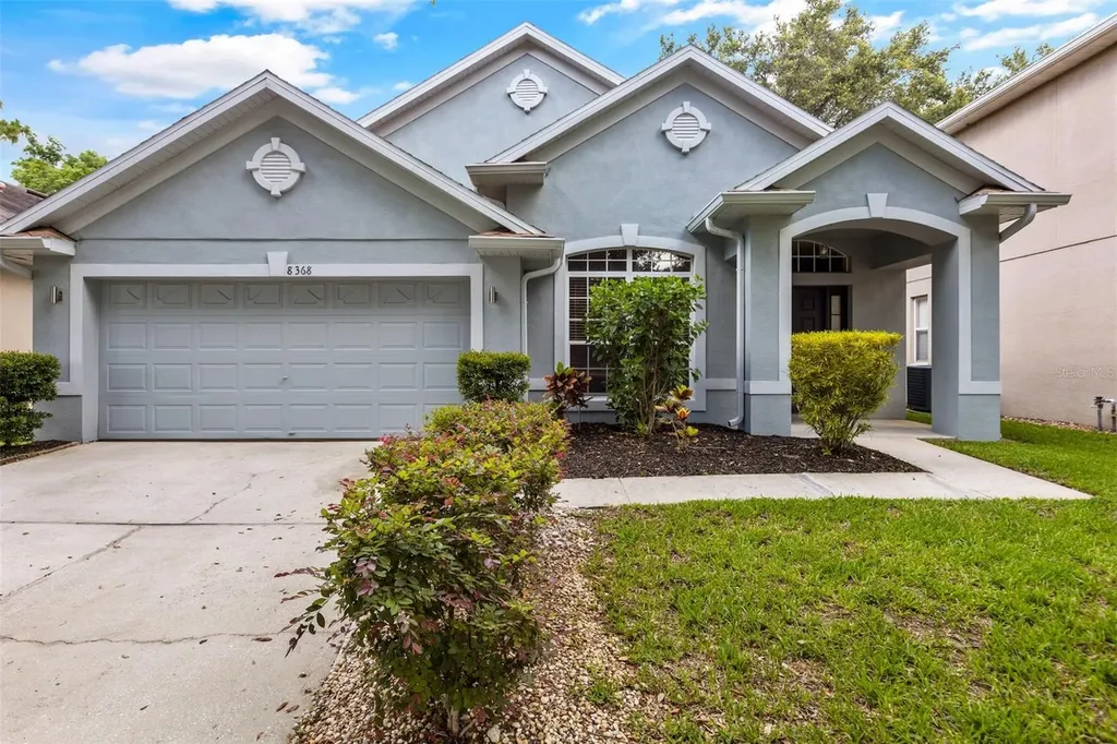 8368 Baywood Vista Drive Orlando FL 32810