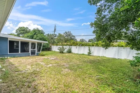 1491 Robinson Drive N St Petersburg FL 33710