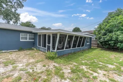 1491 Robinson Drive N St Petersburg FL 33710