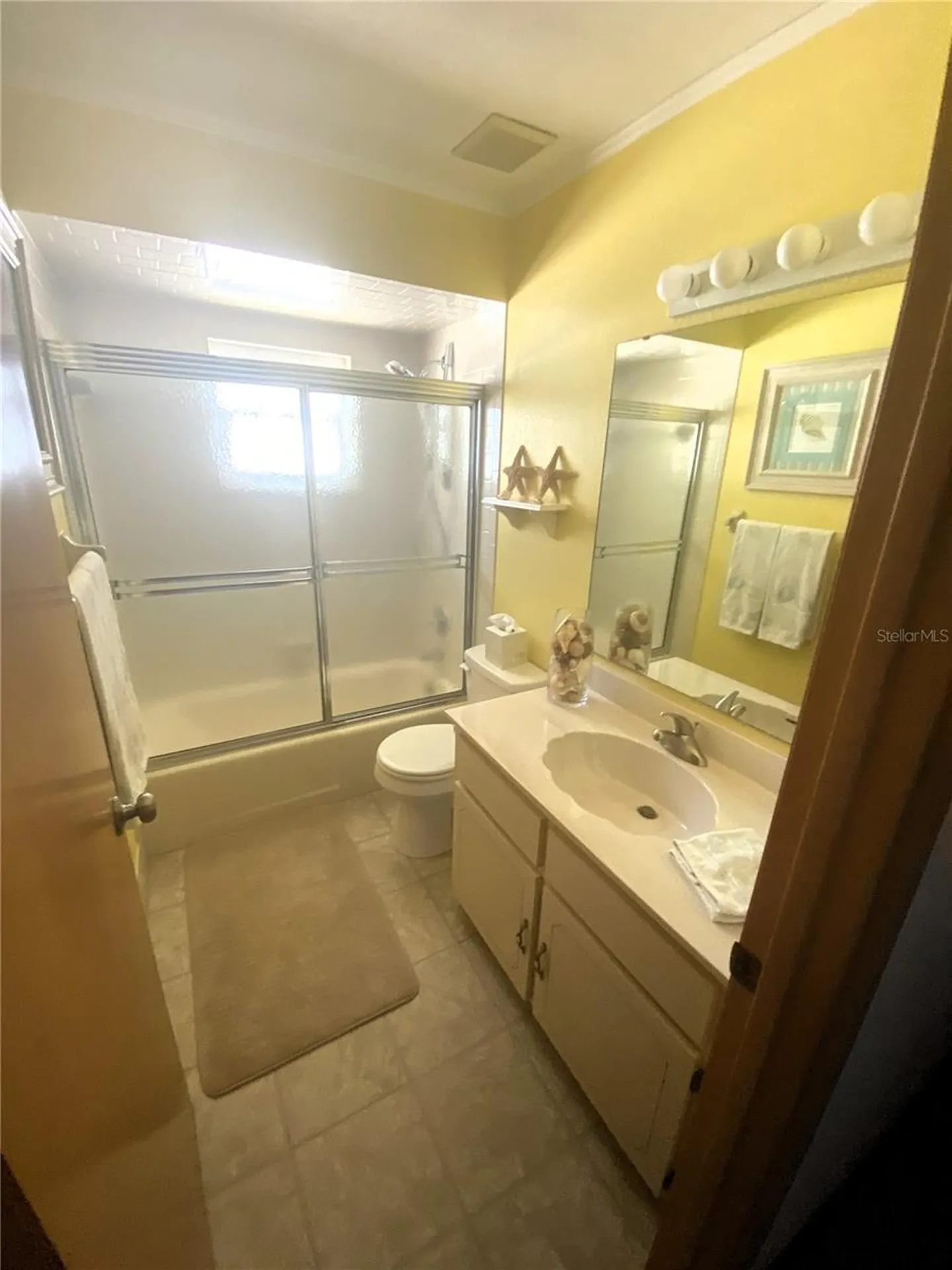 829 E 12th Avenue New Smyrna Beach FL 32169
