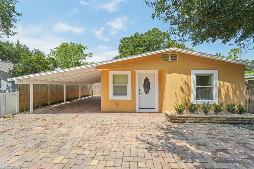 3512 17th Street Court E Bradenton FL 34208