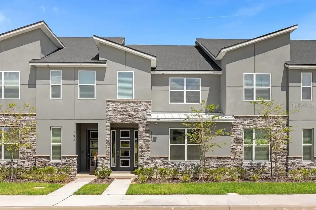 1676 Tropical Palms Circle Kissimmee FL 34747