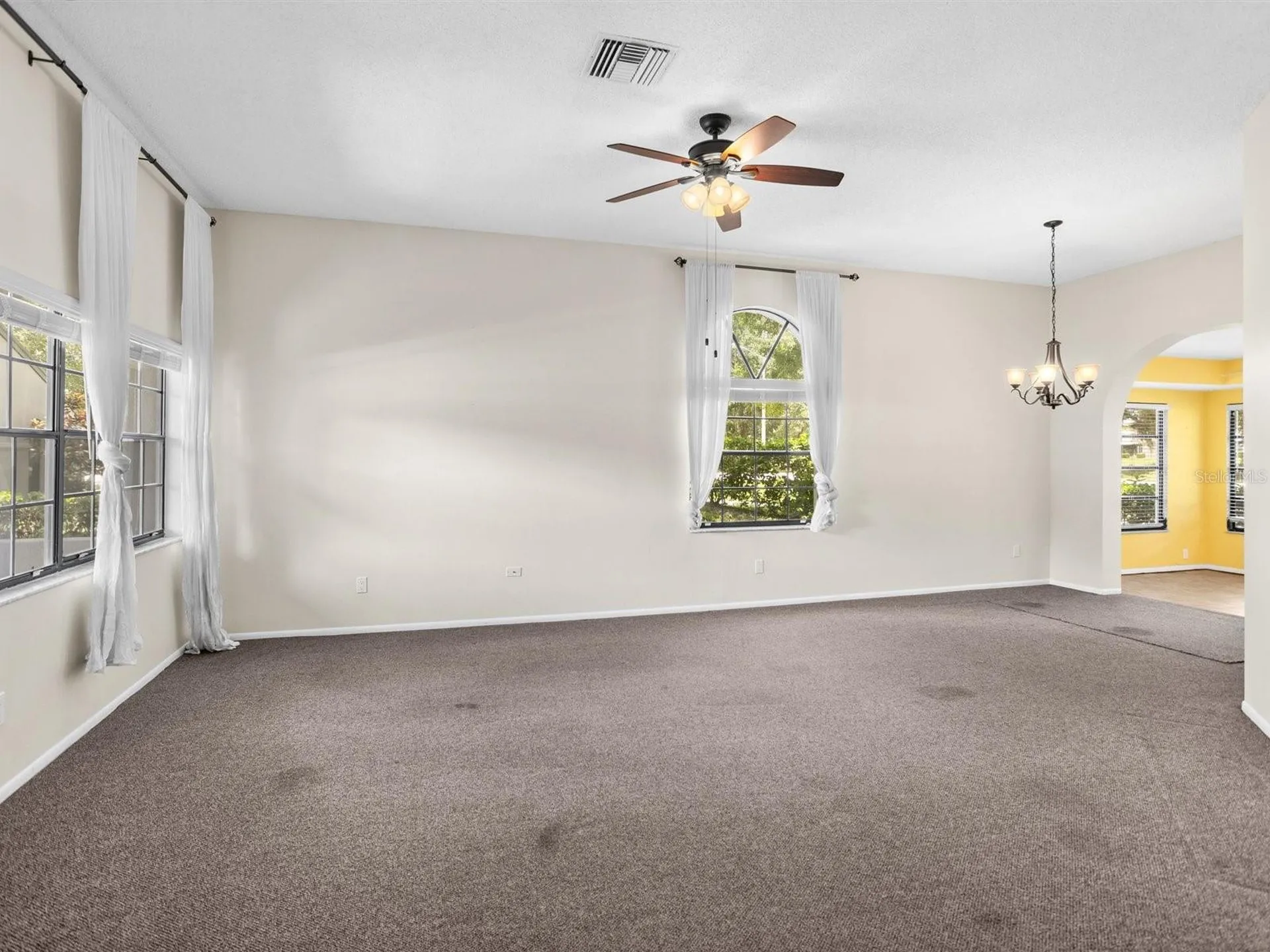 3856 Goldfinch Court Palm Harbor FL 34685