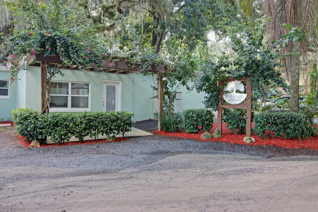 28313 Us Highway 27 Leesburg FL 34748