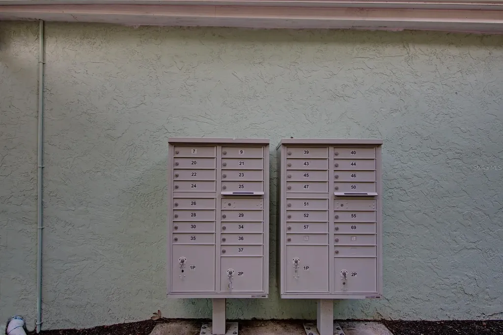 28313 Us Highway 27 Leesburg FL 34748