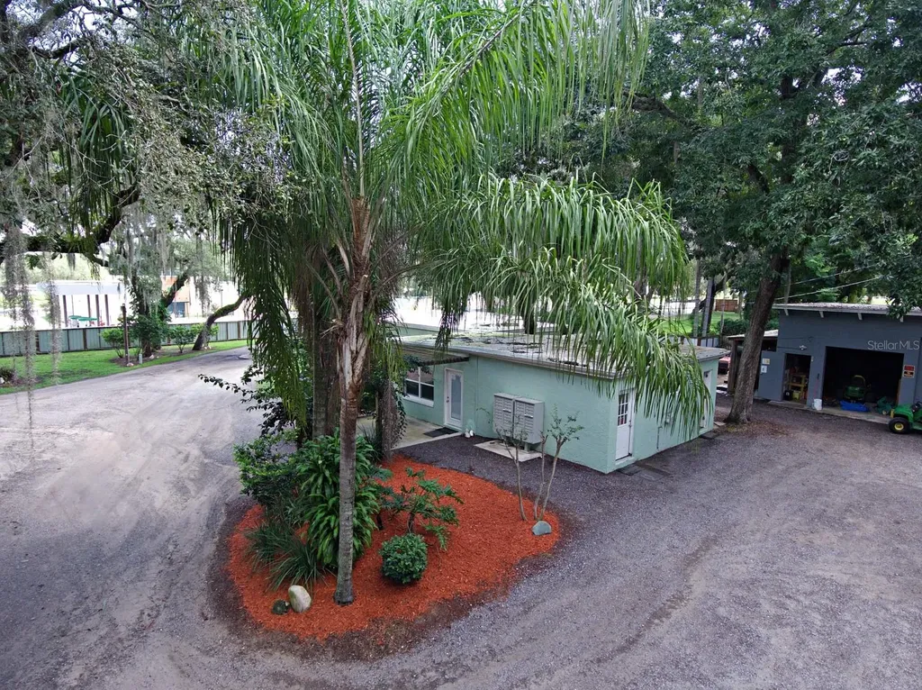 28313 Us Highway 27 Leesburg FL 34748