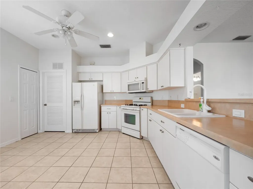 20505 Queen Alexandra Drive Leesburg FL 34748
