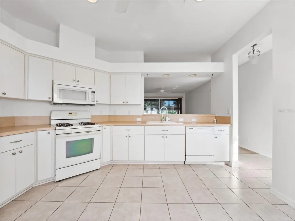 20505 Queen Alexandra Drive Leesburg FL 34748