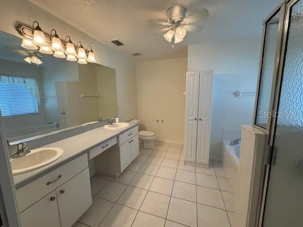 20505 Queen Alexandra Drive Leesburg FL 34748