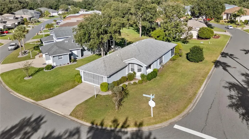 20505 Queen Alexandra Drive Leesburg FL 34748