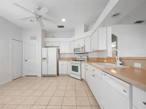 20505 Queen Alexandra Drive Leesburg FL 34748