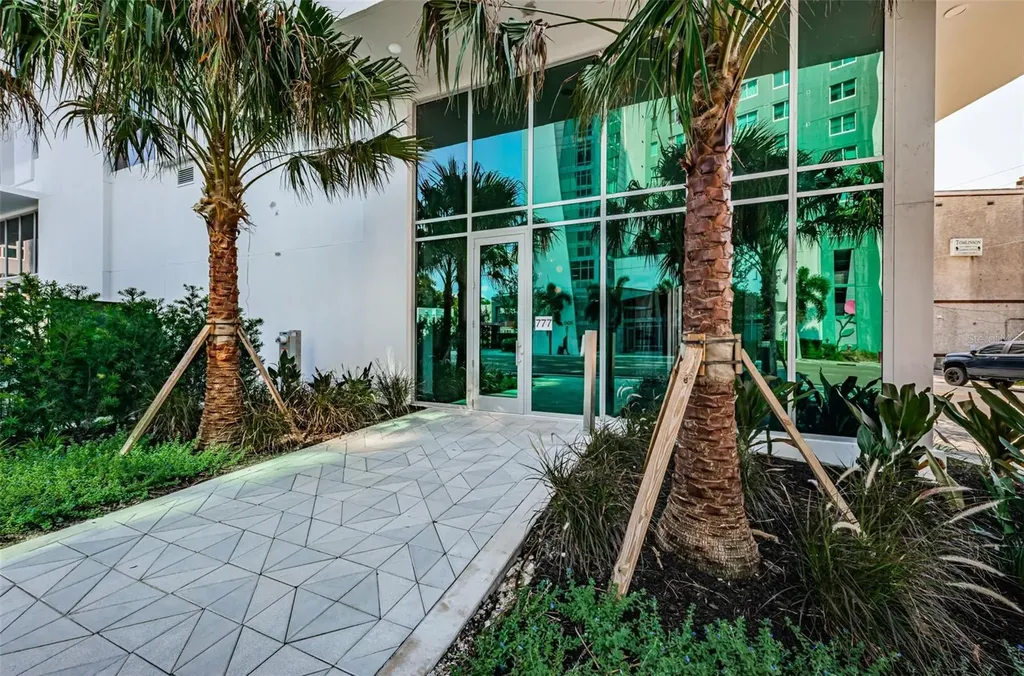 777 3rd Avenue N St Petersburg FL 33701