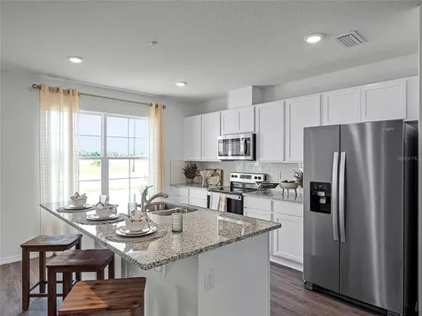 2738 Flushing Drive Apopka FL 32703