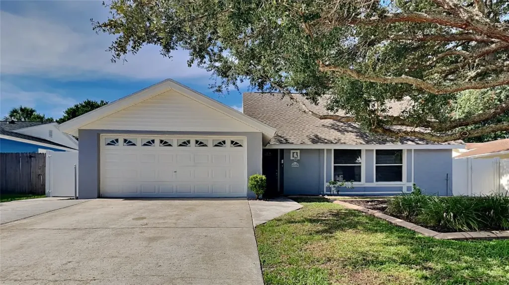 6820 Fountain Avenue Tampa FL 33634