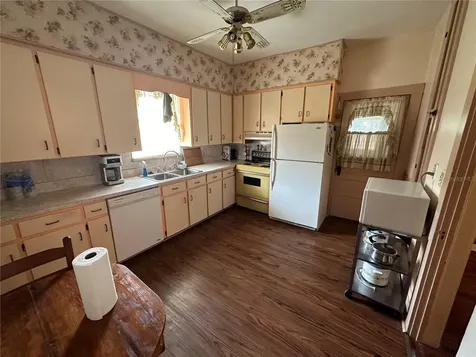 224 S 2nd Street Haines City FL 33844