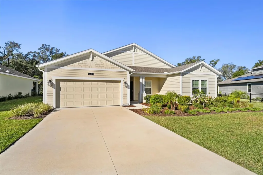 5284 Red Coral Circle Mount Dora FL 32757